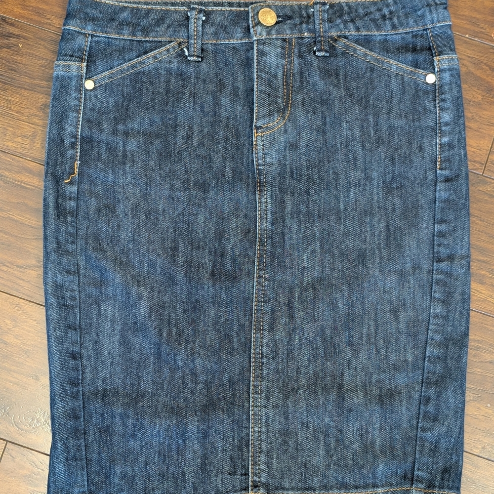 Y2K Dark Blue Denim Skirt Size Small With Slit Detail In Back Of The Skirt